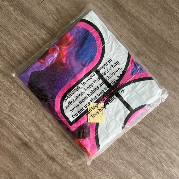 Bang Energy never used Large pool/beach float - Picture 5 of 6